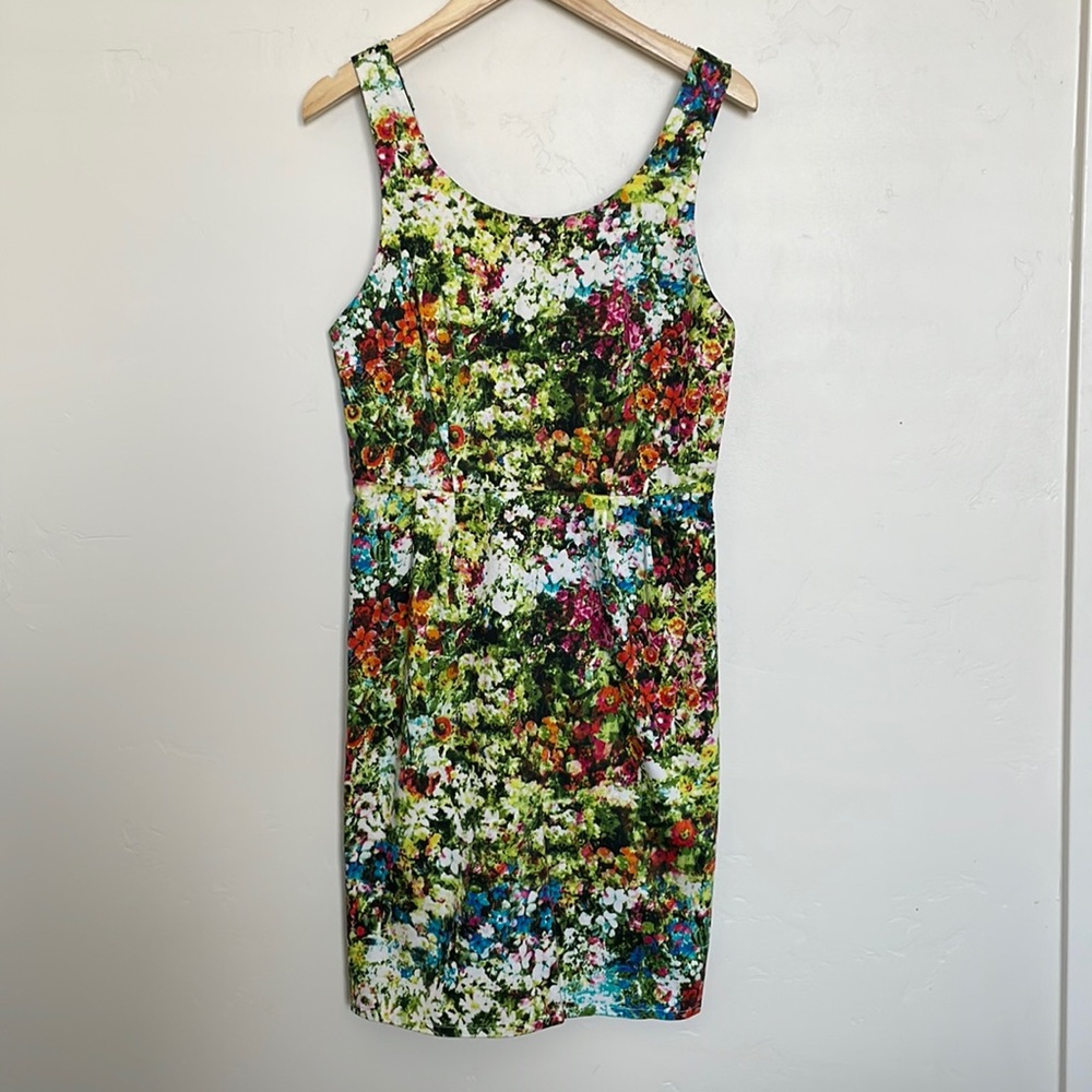 Sleeveless floral dress